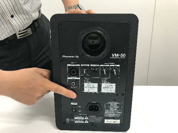 VM-80 - 8” active monitor speaker (Black)