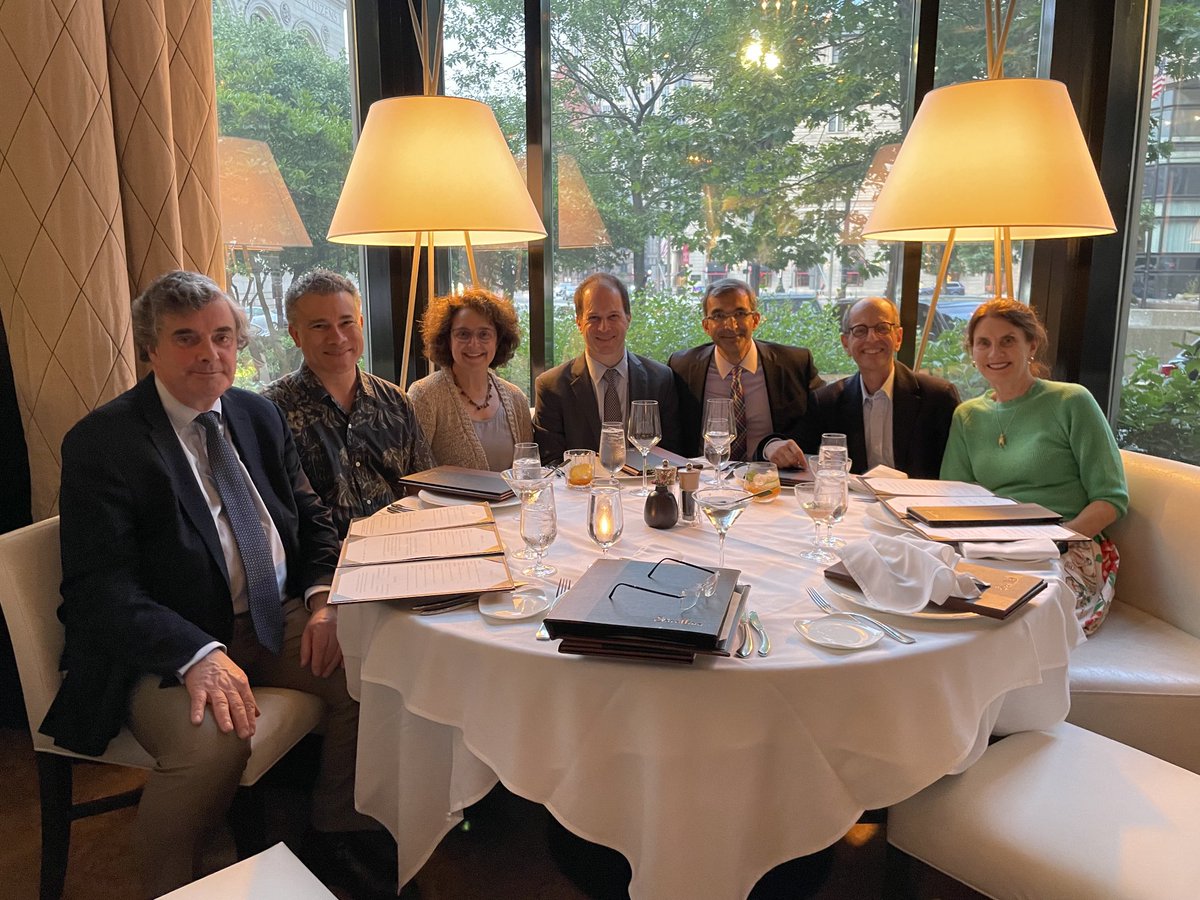 Celebrating Chris Fletcher’s seminal contributions to #sarcoma care and our ⁦<a href="/DanaFarber/">Dana-Farber</a>⁩ ⁦<a href="/BrighamWomens/">Brigham and Women's Hospital</a>⁩ sarcoma team with Beth Baldini, Andy Wagner, Suzanne George, George Demetri ⁦<a href="/DrSarcoma/">george demetri</a>⁩ and ⁦<a href="/JLHornick/">Jason L. Hornick, M.D., Ph.D.</a>⁩ ⁦⁦<a href="/BwhSurgOncology/">BWH Surgical Oncology</a>⁩