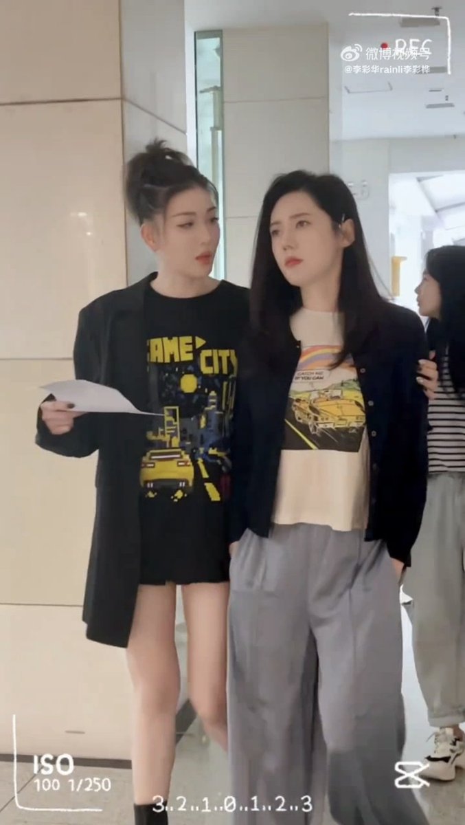 kimseoname's tweet photo. ลูกเราไม่สบาย งอแงล่ะ หน้าบูดเลยยยยยย🥺🥺🥺💚💚💚 🥭มันก็ไม่ให้พัก สภาพ!! ต้องมาอัดรายการ ขอบคุณ Caihua jiejie ที่ดูแลพี่ ดีกับพี่เสมอเลย พวกเค้าน่ารักมากกกกกกก
#ChooJaHyun #추자현 #秋瓷炫 #李彩桦 #Rainli https://t.co/Os1mMHhoVU