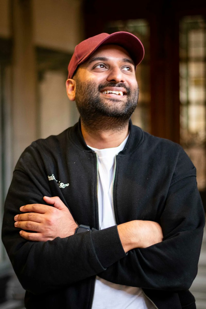 📣 Are you a writer who identifies as working-class? The @Writers_Artists Working-Class Writers' Prize is OPEN for entries! The 2023 prize will be judged by author Kasim Ali @juskasim Deadline: 2nd October 23:59 Find the full details here: buff.ly/42vjEY5 .