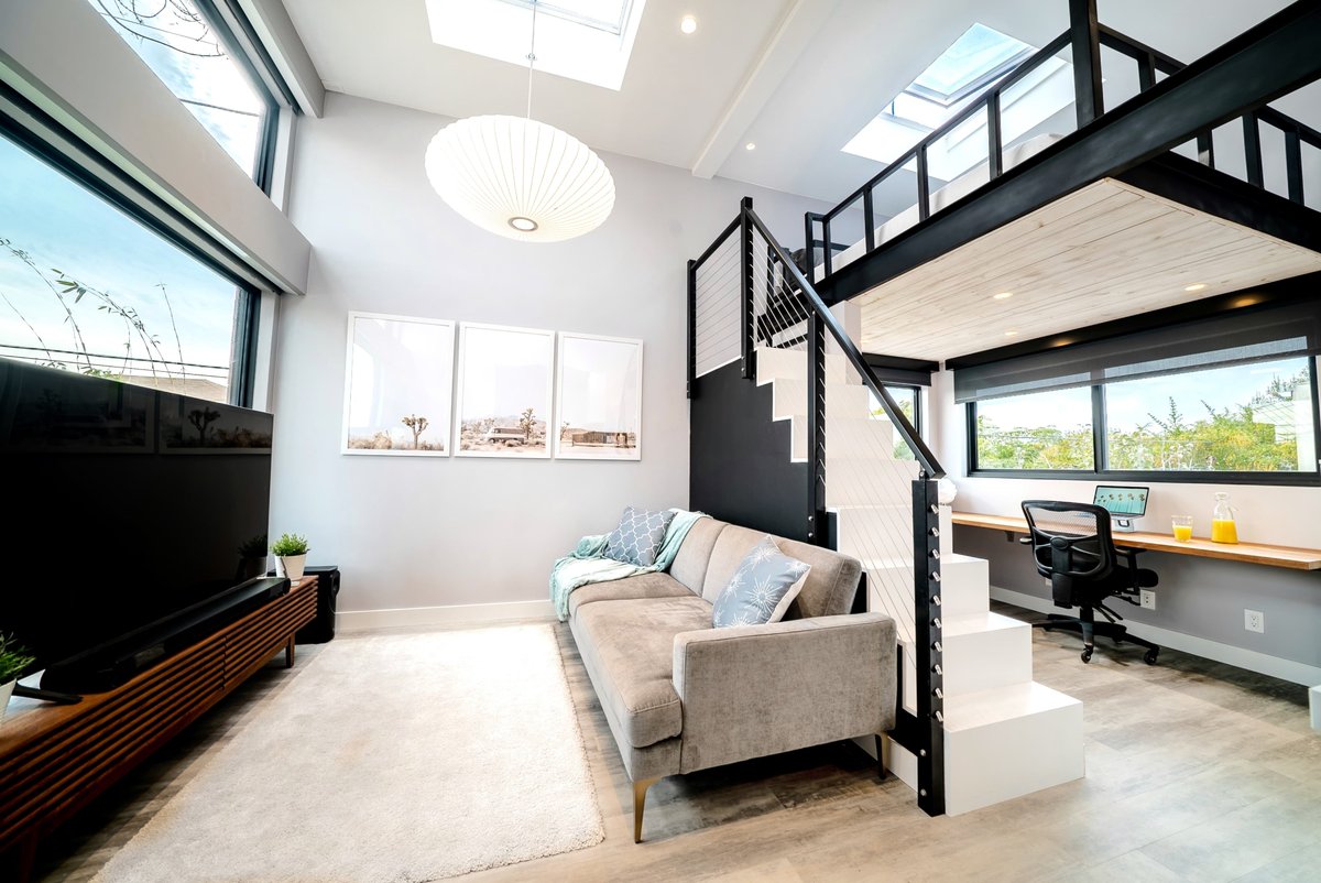 Dreamcatcher0C's tweet image. &quot;Expand your living space with Dreamcatcher Remodeling. Our room additions are designed to enhance the interior of your home, creating a seamless blend of comfort and style. #RoomAddition #InteriorDesign #DreamcatcherRemodeling&quot;