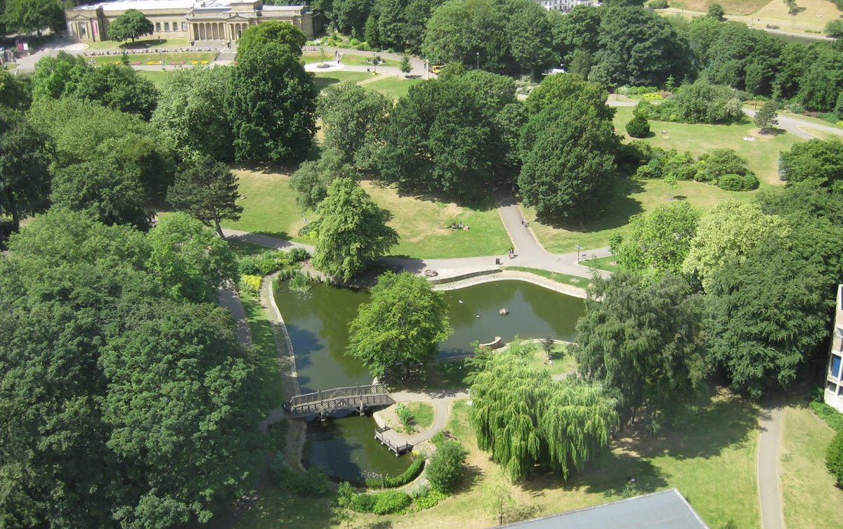 From exploring one of the coolest neighbourhoods in the world (Kelham Island) to having an ice cream in beautiful gardens☀️🍦🌳Here are some places to visit while you’re here in Sheffield: tinyurl.com/ttr94rzk
#UKSpeech2023