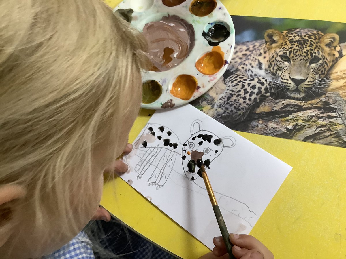 llanrhidianp's tweet photo. #LlanPengwin are creating their rainforest heroes ready for Llanmorlais Carnival. 🐍🦍🐆🐅🦎🦜🦧 #LlanExp https://t.co/FAFGx935wt