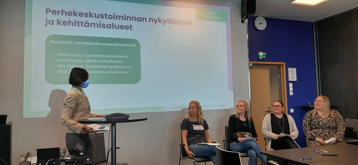 Tänään edistettiin perhekeskustoiminnan rakenteita Lapissa. Päivän päätteeksi perhekeskuskoordinaattorit Rovaniemeltä, Kittilästä, Sodankylästä ja Torniosta kertoivat kivijalalasta: verkostot, palveluneuvonta, osallisuus, saavutettavuus ja yhteistyö. @LapinTulsote