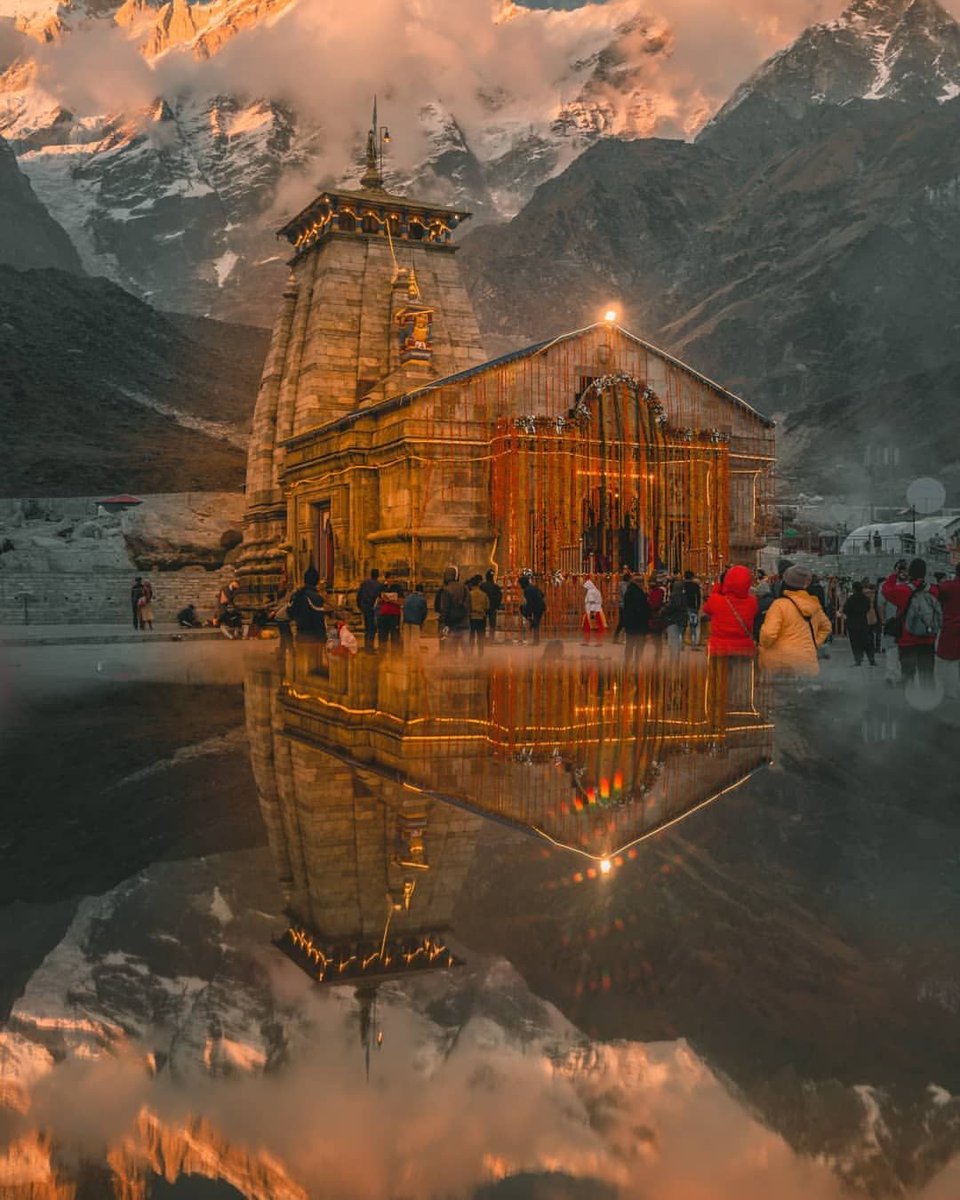 ColoursOfWorld1's tweet photo. Drop a picture of Kedarnath Mandir from your gallery❤️ https://t.co/GJrmGCSDQh