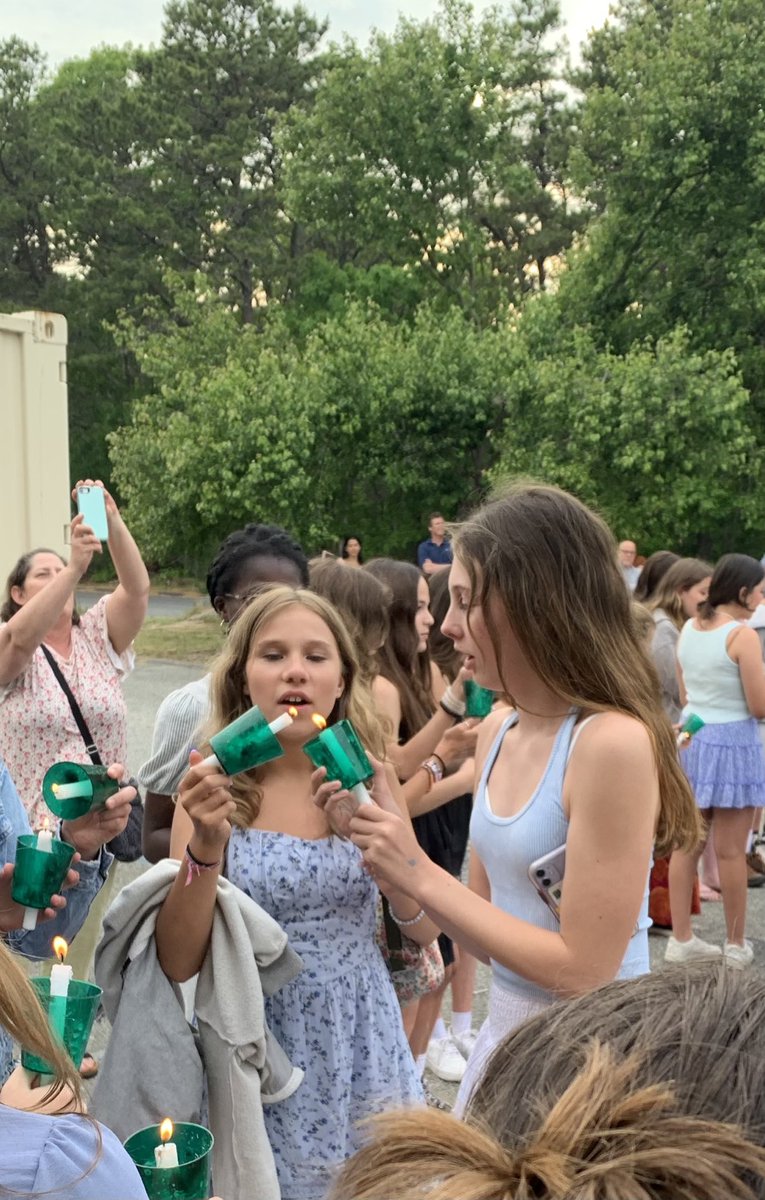 Beth52795's tweet image. Annual Pass on the Light! #passontheknowledge #passonthewisdom #passonthelight #edthataddsup