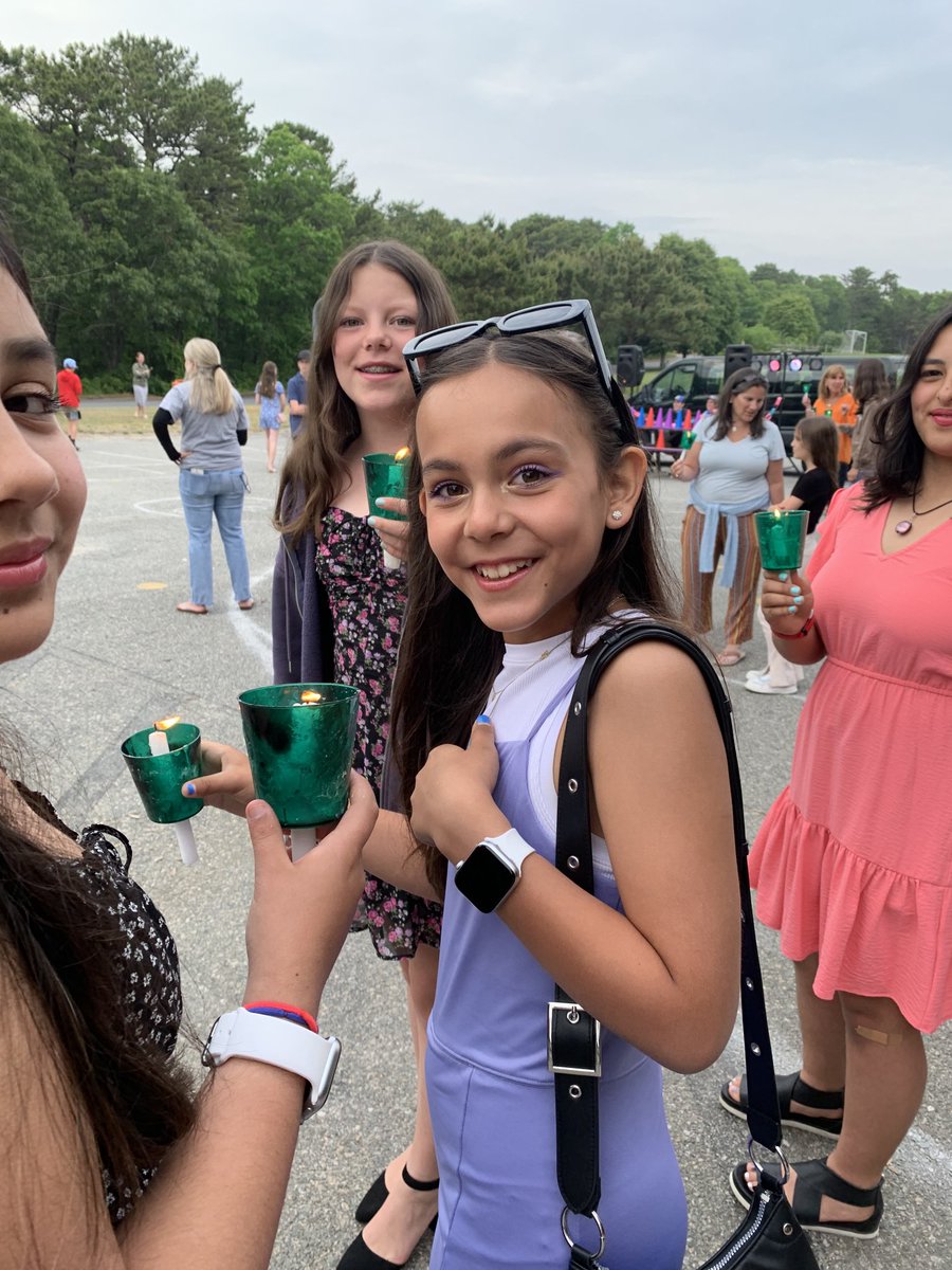 Beth52795's tweet image. Annual Pass on the Light! #passontheknowledge #passonthewisdom #passonthelight #edthataddsup