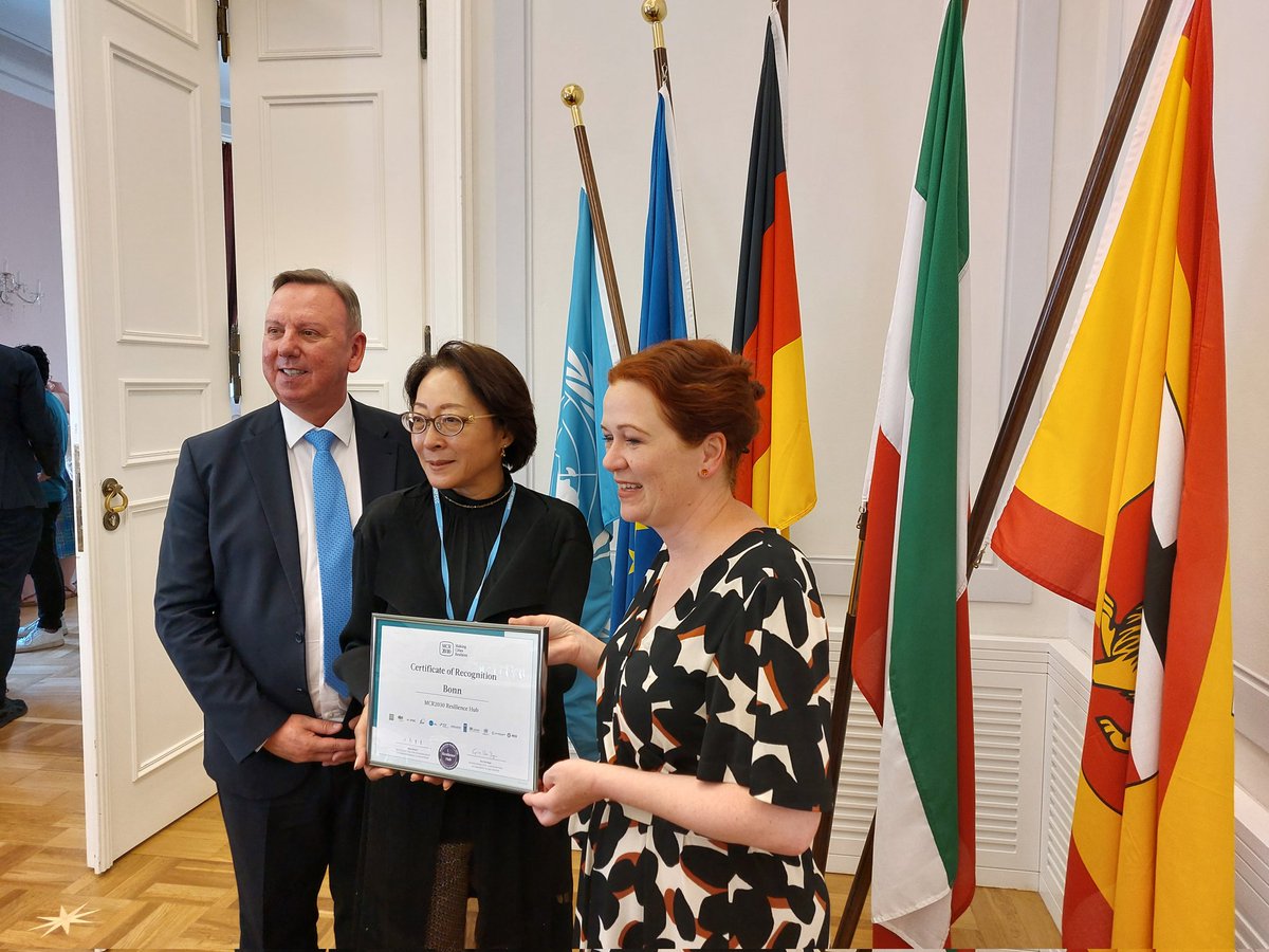 Awarded by @HeadUNDRR  @BundesstadtBonn is a #ResilienceHub and joins @ICLEI cities like @malmostad @prefrecife @MakeItMakati