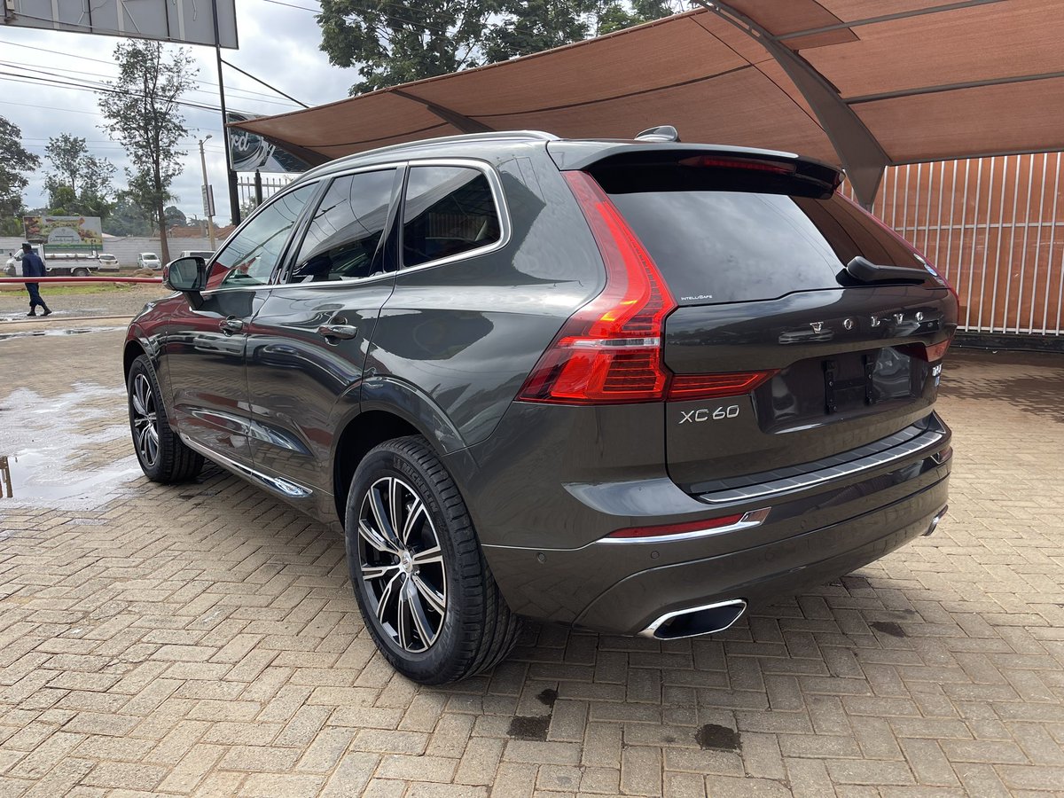 MotorhubLTD's tweet photo. The 2018 Volvo XC60 T5 AWD Inscription.
For Enquiries,
๐ฒ 0798 500 000 or 0727 200 200
๐ Next to Ridgeways, on Kiambu Roa
#MotorhubDelivers #QualityRedefined https://t.co/sNIIHGVuco