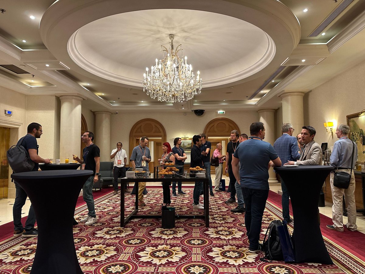 EDBPostgres's tweet image. 📢 The Open Source Learning Day held today at the Marriott Paris Champs-Élysées proved to be a highly successful event! 🐘
We sincerely thank all the attendees who contributed to making this event an unforgettable one.
#OpenSourceLearning #CloudNative #ProfessionalDevelopment