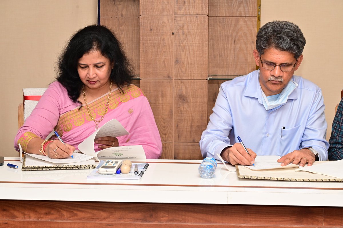 A Memorandum of Understanding (MoU) for academic and research endeavors in the Healthcare System was signed with Affordable Quality Health and Access Health International Inc. on 13th June'23.

It was a pleasure to meet Dr. Krishna Reddy Nallamala, Director, Affordable Quality…