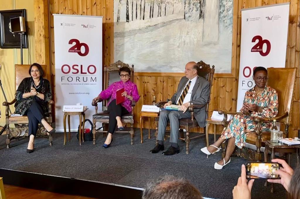 Glad to be back in #OsloForum this year. I shared how ASEAN can play its power & politics to be the peacemaker in Southeast Asia

✅ Underlined the importance of promoting the culture of dialogue, inclusive regional architecture & defending rule of law
