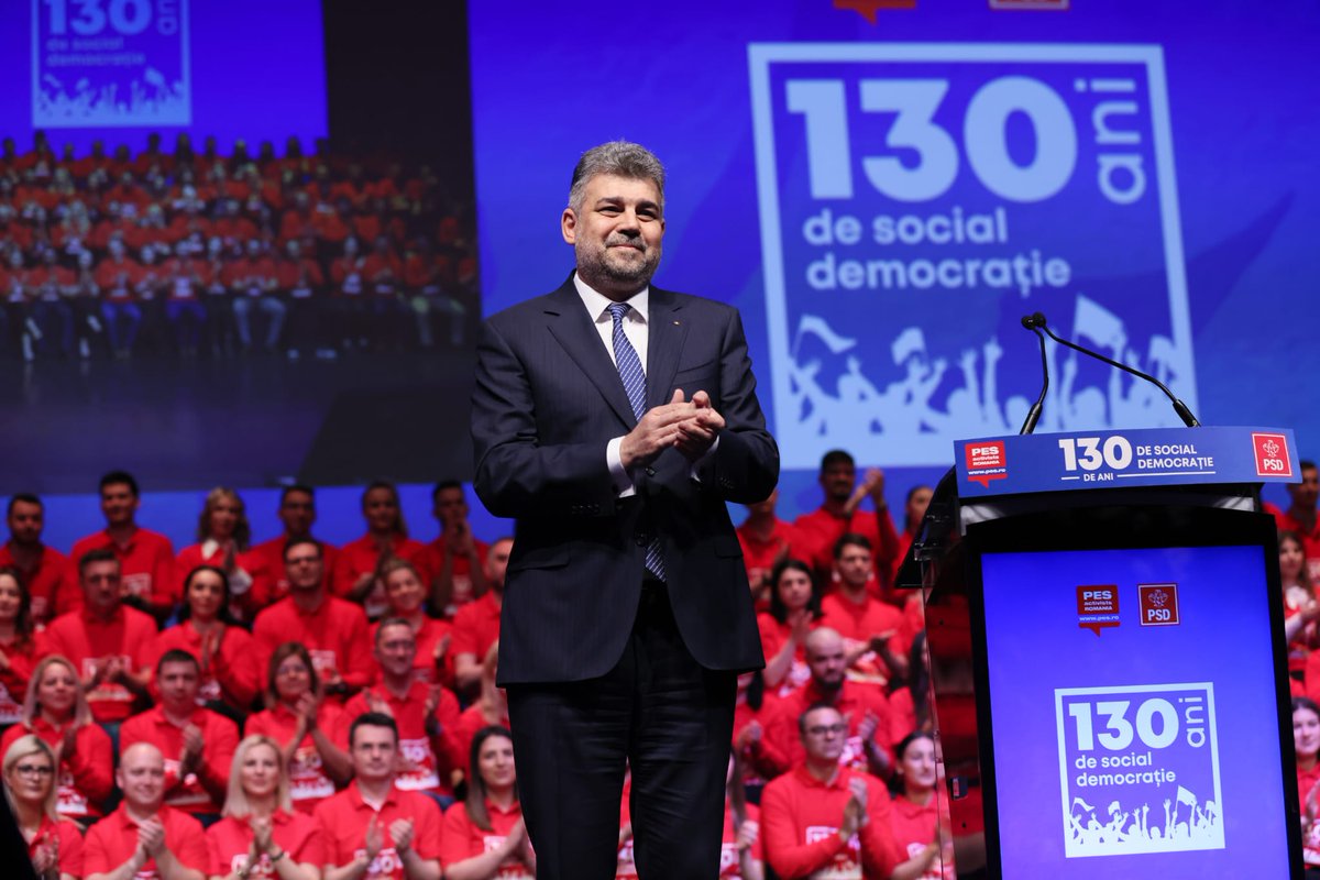 PES_PSE's tweet photo. 🌹🇷🇴 Congratulations to @CiolacuMarcel – the designated Prime Minister of #Romania. We are working successfully with him as the leader of our full member party @PSD_RO_OFICIAL and we hope we will work even better with him leading the 🇷🇴 government. https://t.co/yODUK7eQnL