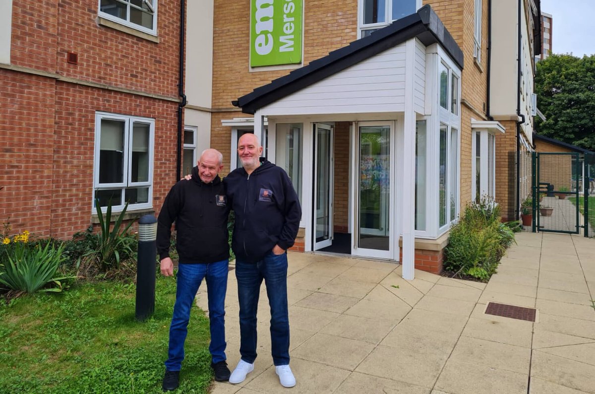 EmmausMersey's tweet photo. "Living with everyone at Emmaus is boss. You can talk to people about your day and have a laugh."
Read more from companion Mikey about his route out of #homelessness and life at #EmmausMerseyside: https://t.co/3RIExM0MTJ
#CharityTuesday https://t.co/Gu5cUMqmpn