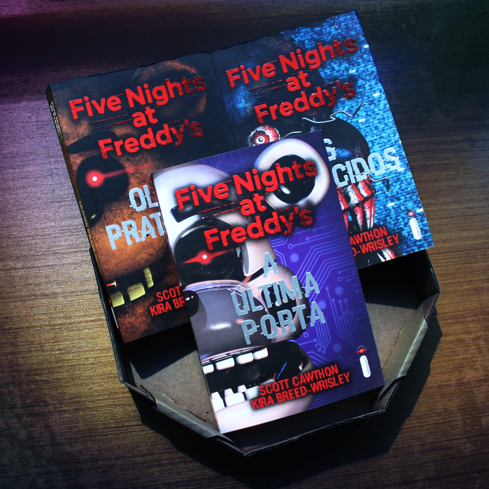 Livros De Terror Five Nights At Freddys Os Distorcidos Fnaf