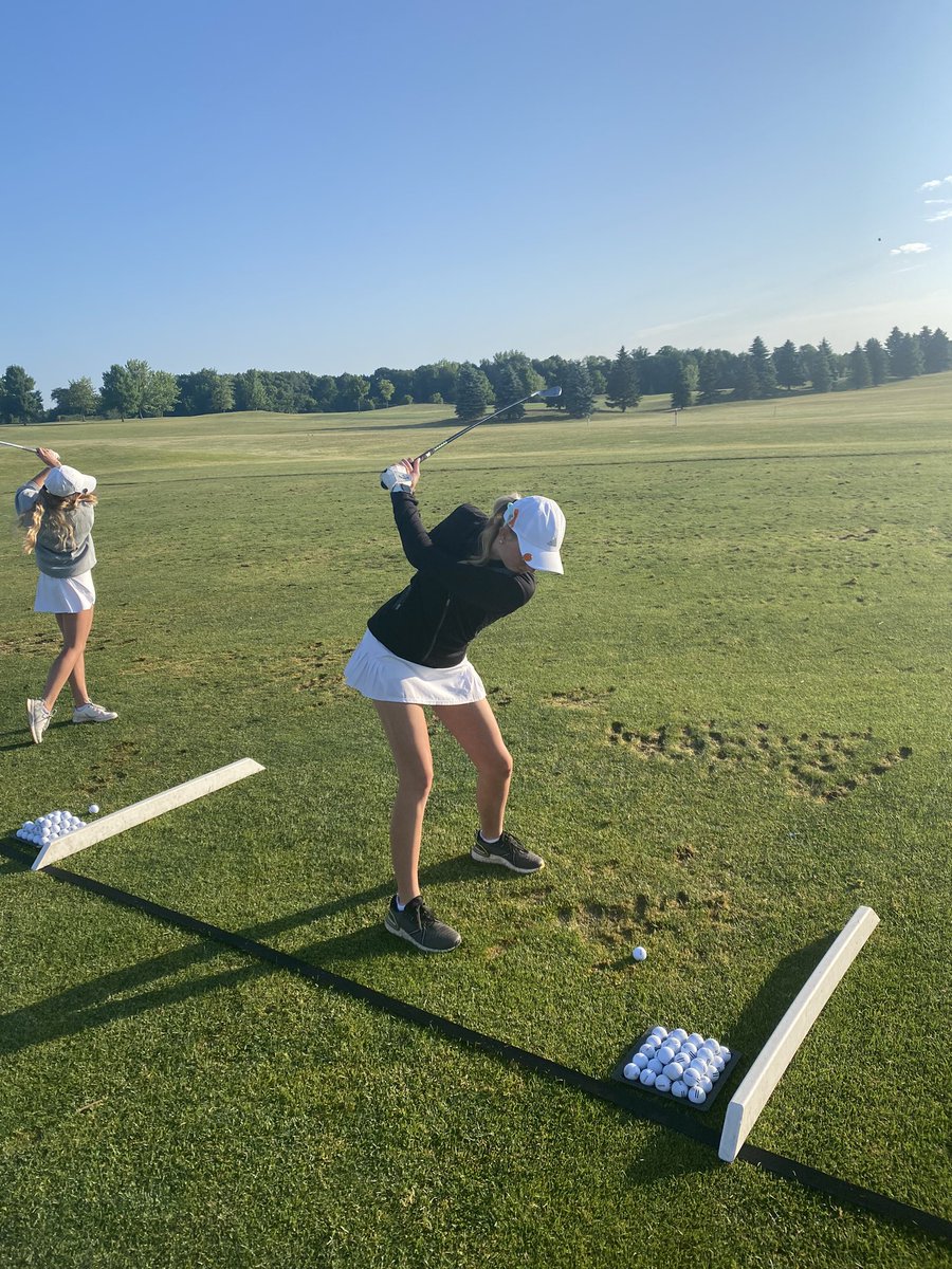 byrongirlsgolf's tweet photo. State Golf Meet. Ladies getting ready. Let’s go!! https://t.co/OZYTkU3ncz