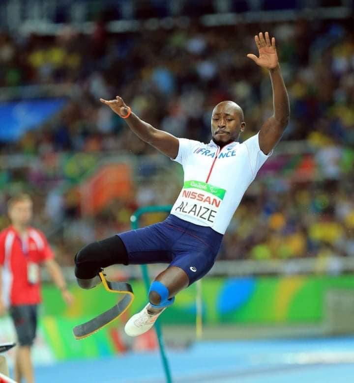 🔴L’athlète internationale handisport Burundais vivant en France, Jean-Baptiste Alaize annonce qu’il sera au Burundi ce mercredi pour finaliser les derniers détails administratifs, afin de débuter sa nouvelle carrière sous les couleurs du drapeau national.

@jbalaize ,amputé…