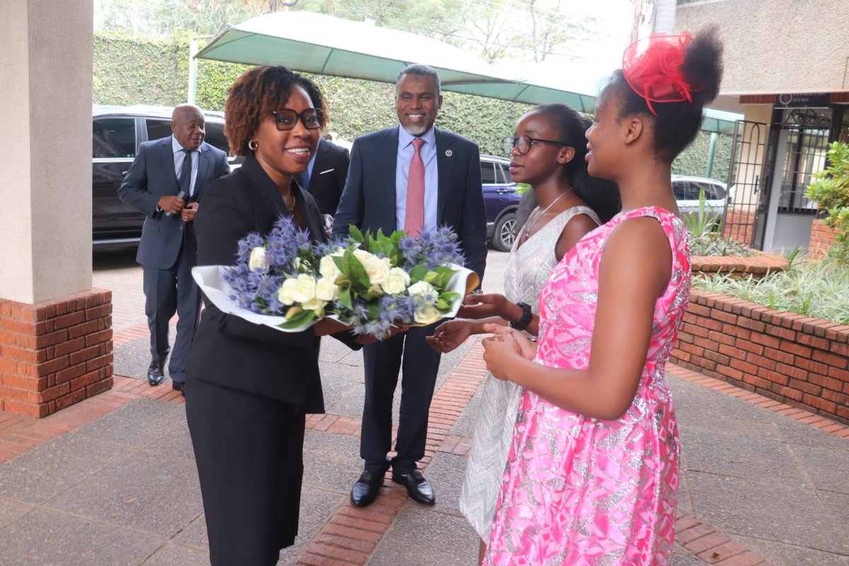 EAProsecutors's tweet photo. EAAP President &amp; DPP-Kenya, Hon. Noordin Haji, hosted the AG of the Republic of Mozambique, Beatriz da Consolacao Mateus Buchili. The duo signed a biannual implementation plan for an MOU previously signed in Maputo on September 16, 2022. #EACollaboration https://t.co/QdxLzBdMiL