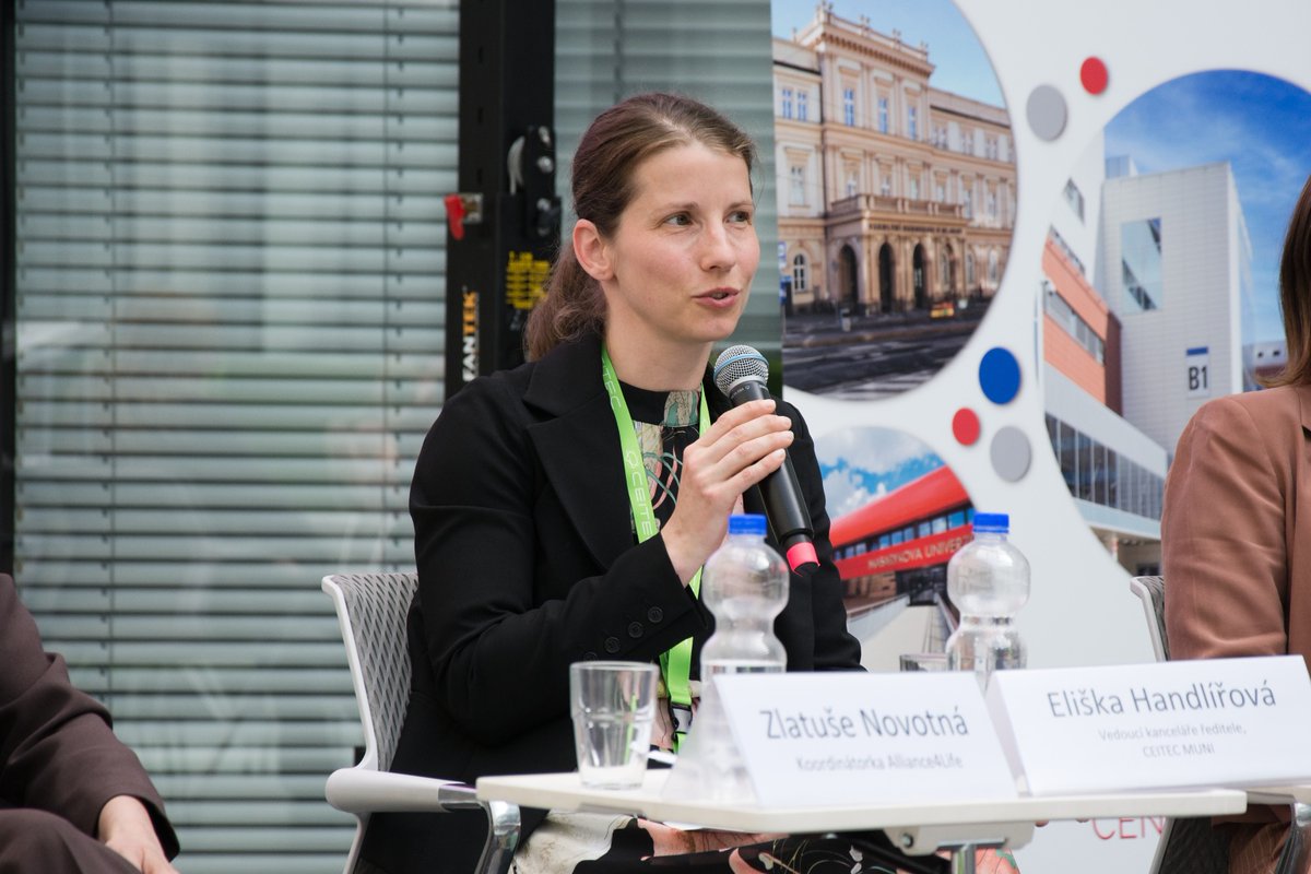 Alliance4lifeEu's tweet photo. Focus group chairs and coordinator concluded expert panel discussions in the afternoon's wrap-up session of the Czech-Slovak trigger event at @CEITEC_Brno
#sharing #bestpractices #collaboration #conference #inspiration #lifesciences #research #governance https://t.co/xMd4lyzyjK