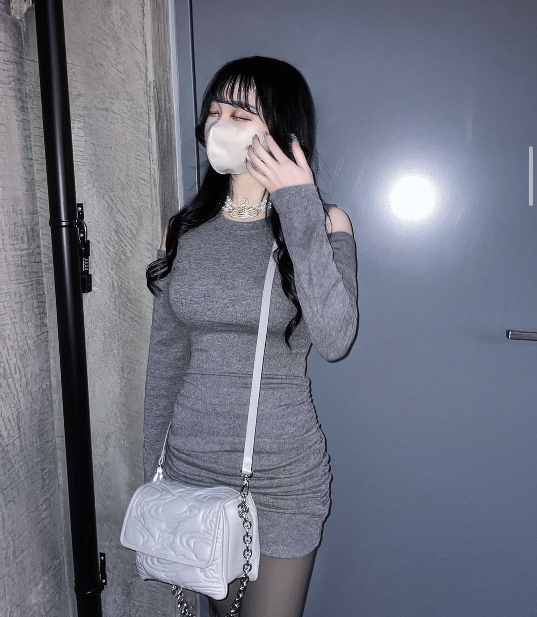 はじめましてもえです！
大学生なんだけど今は休学中です笑
寂しさ埋めてくれる優しい方とお会いしたいって思ってます！
童貞さんとするの好きです。
せふれとして会える方限定募集です😊
気になった方はいいねとRTしてDMください😊
童貞さんとするの好き。

#オフぱこ募集
#裏アカ女子