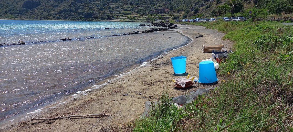 Pantelleria. Day 2. Can you imagine a better place for bucket flotation? #SILVA #lagodivenere @iphes #archaeobotany