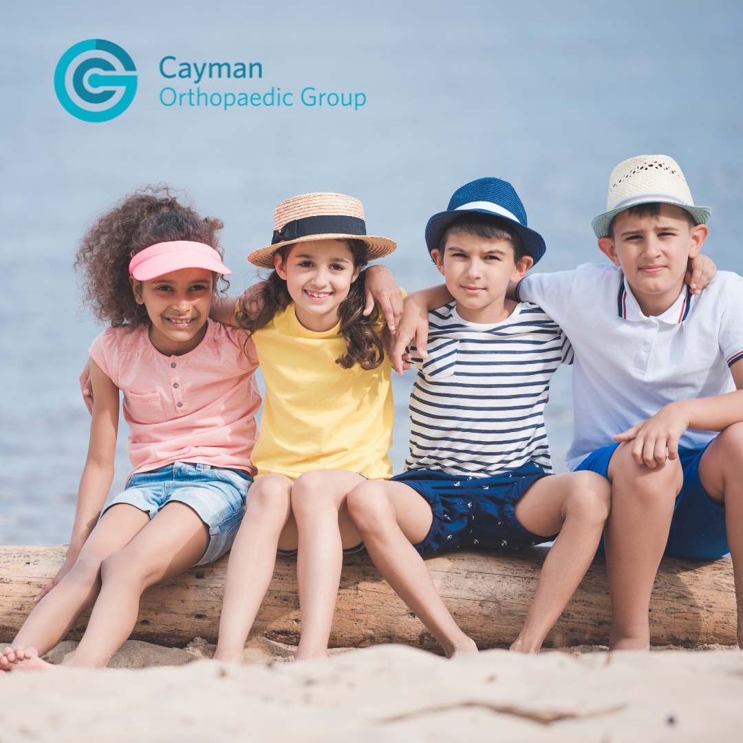 COGcayman's tweet image. #Kyphosis is a #spinaldisorder often referred to as a #hunchback.

Kyphosis in children can lead to a number of long-term health issues including:

👉🏼 chronic pain
👉🏼 difficulty breathing
👉🏼 complications with the heart &amp;amp; lungs

(345) 945-8380 📞

#Cayman