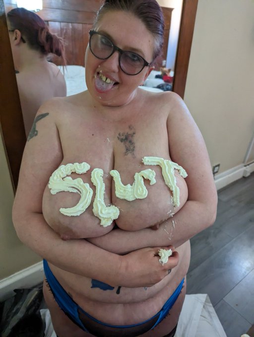 BustyShez