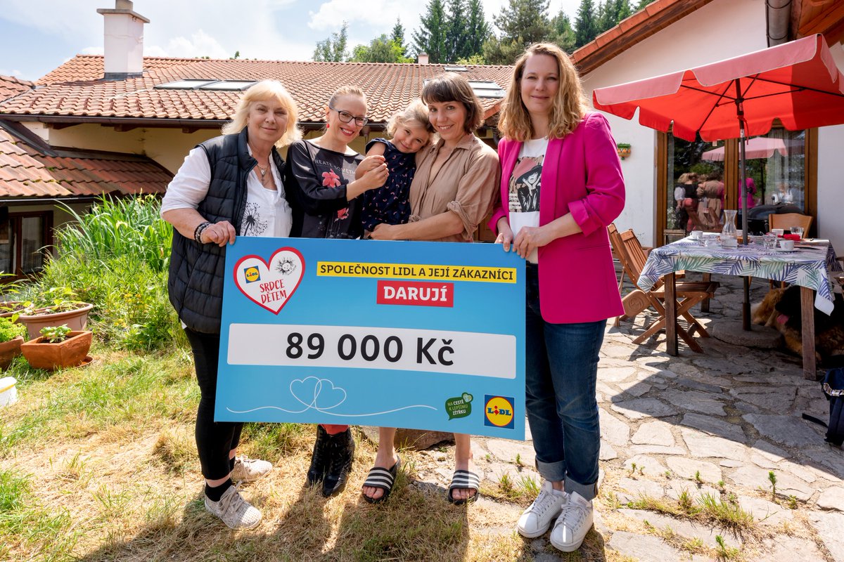 V rámci sbírky Srdce dětem jsme  navštívili Grétku, která trpí spinální svalovou atrofií druhého typu. Grétka měla štěstí, že jí byla podána drahá genová terapie Zolgensma, která částečně potlačila progres této nemoci. Grétka má tak velkou naději, že jednou bude samostatná.