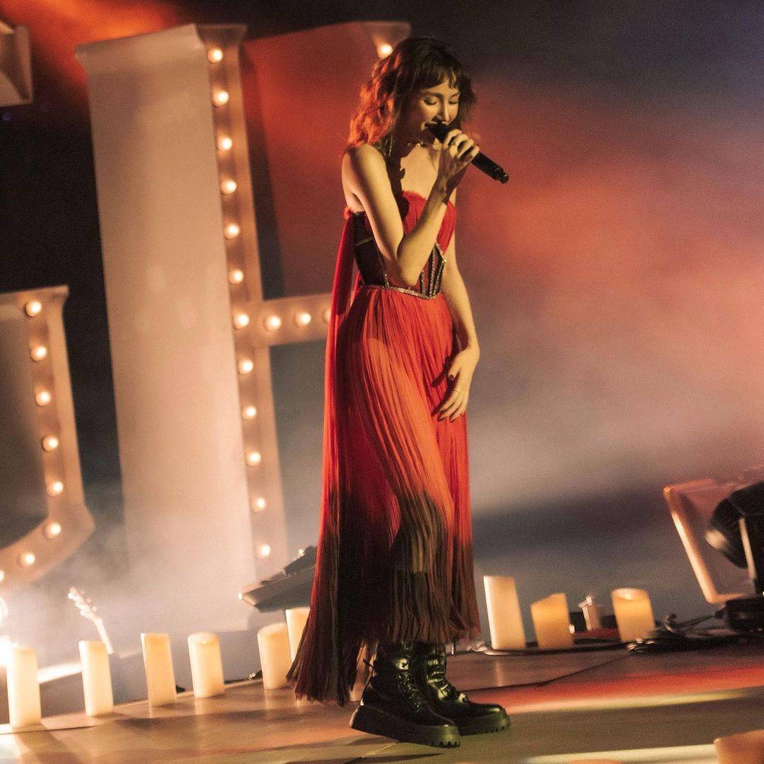 Singer #gigihuonggiang in @tranhungofficial ❤️

Styled by <a href="/hoangku/">Nguyen Hoang An</a> 
#tranhung #gigihuonggiang #singer #luneville #tulle #chiffon #red #fashion #lfw #designer #vietnam #asian #dress #artist #editorial #positivefashion #sustainablefashion #instagood #photooftheday