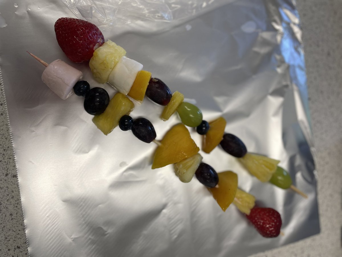Lovely session making fruit kebabs and meeting year 5s on our taster morning.