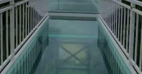 daijiworldnews's tweet photo. First in Karnataka – 32-mtr long glass skywalk bridge inaugurated in Madikeri
https://t.co/6tc3VW2Dbs.
#madikeri #karnataka #inaugration #madikeripoint #skywalkbridge #daijiworld https://t.co/lToymzINPb