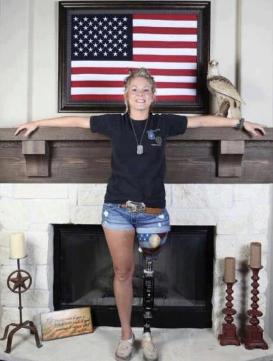 Honoring Army Sgt. Kendra Coleman, MP and Paratrooper who lost her leg in Afghanistan from a IED in 2010. She proudly says she has no regrets joining the Army to keep America safe. 

Can She get a Retweet &amp; Thank you for her service &amp; Sacrifice?
#Hero