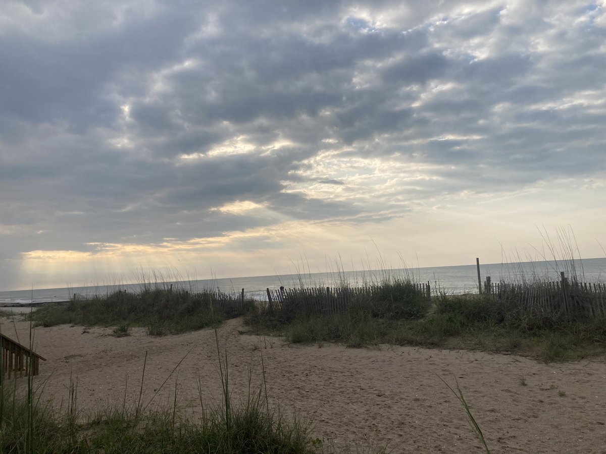 Great day to be rocking <a href="/BfootBreeze/">Barefoot Breeze</a> at the beach!