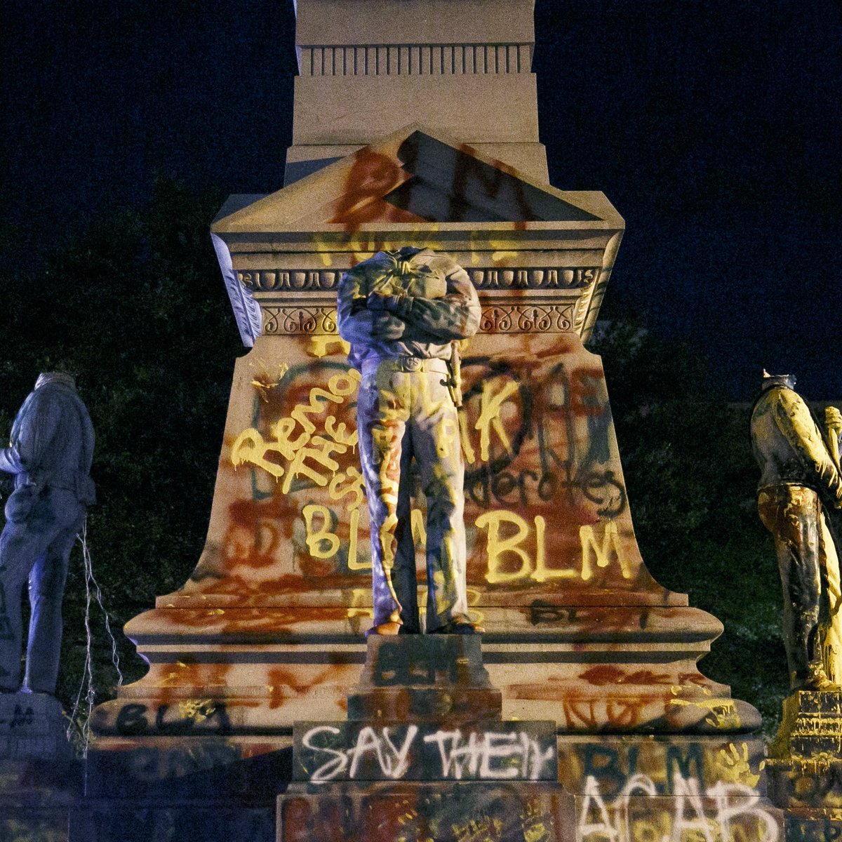 EndWokeness's tweet image. George Orwell, 1984: “Every book has been rewritten, every picture has been repainted, every statue &amp;amp; street &amp;amp; building has been renamed, every date has been altered”