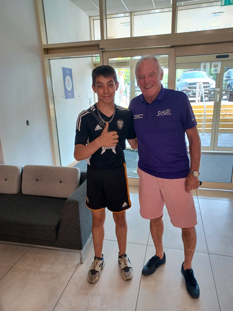 One of our pupils had a fab day today at Elland Road and even met the legend Eddie Gray. Thanks to Keely Wray and Simon Wood for facilitating the visit. @LUFC @Pivot_Team