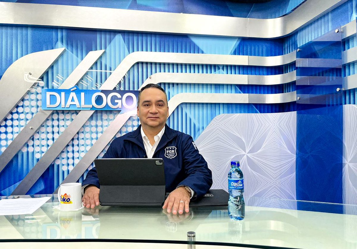 Diario El Salvador on Twitter "DePaís «Él (Alfredo Cristiani) entró a