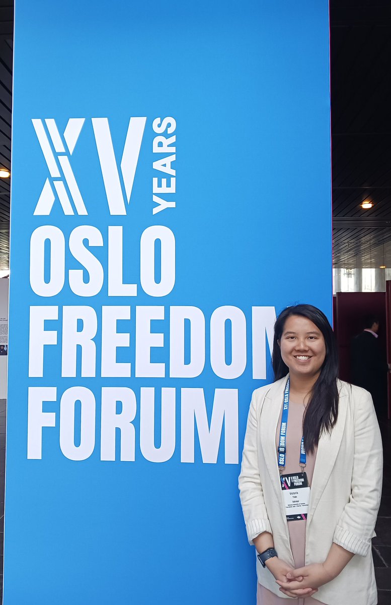 vic_than's tweet photo. Honorée de participer à la conférence @OsloFF de @HRF sur la démocratie, les droits humains et la justice sociale avec plusieurs leaders et acteurs sociaux du 🌎! Inspirations et émotions à Oslo! Takk 🇳🇴
#OFF23 #OsloFreedomForum #HRF https://t.co/Kzffpse0qu