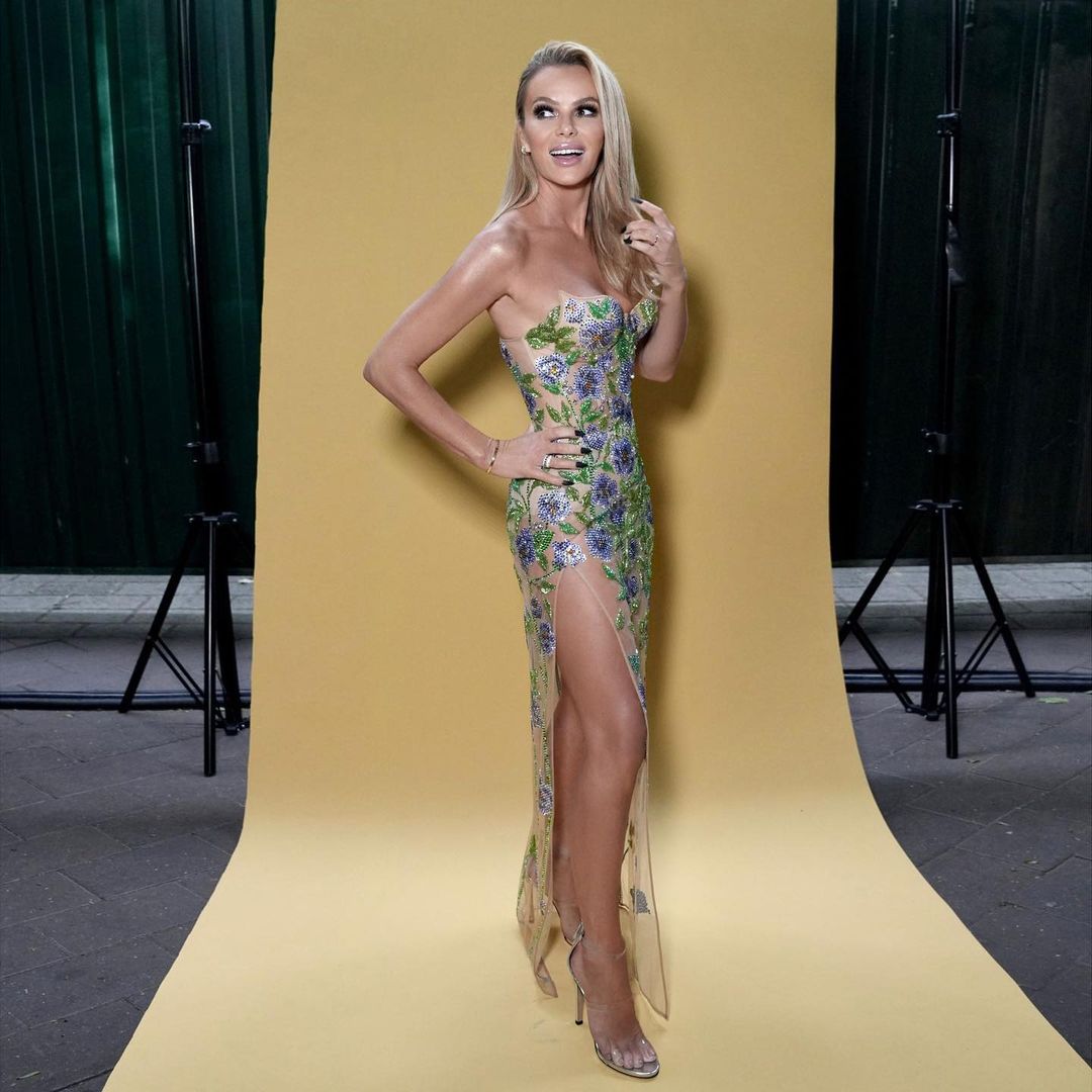 TRAN HUNG tweet media