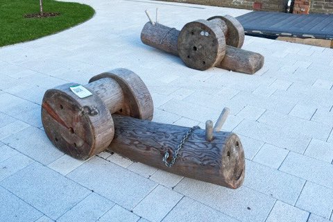 #erzanimals Drongan Nursery has been invaded by giant snails! These snails were made by @Timberplay_Mark alongs side this snail drawing for a special panel in the fence, drawn by Kevin’s son Campbell, our newest intern, aged 5. 🐌 🐌 #landscapearchitecture #playground