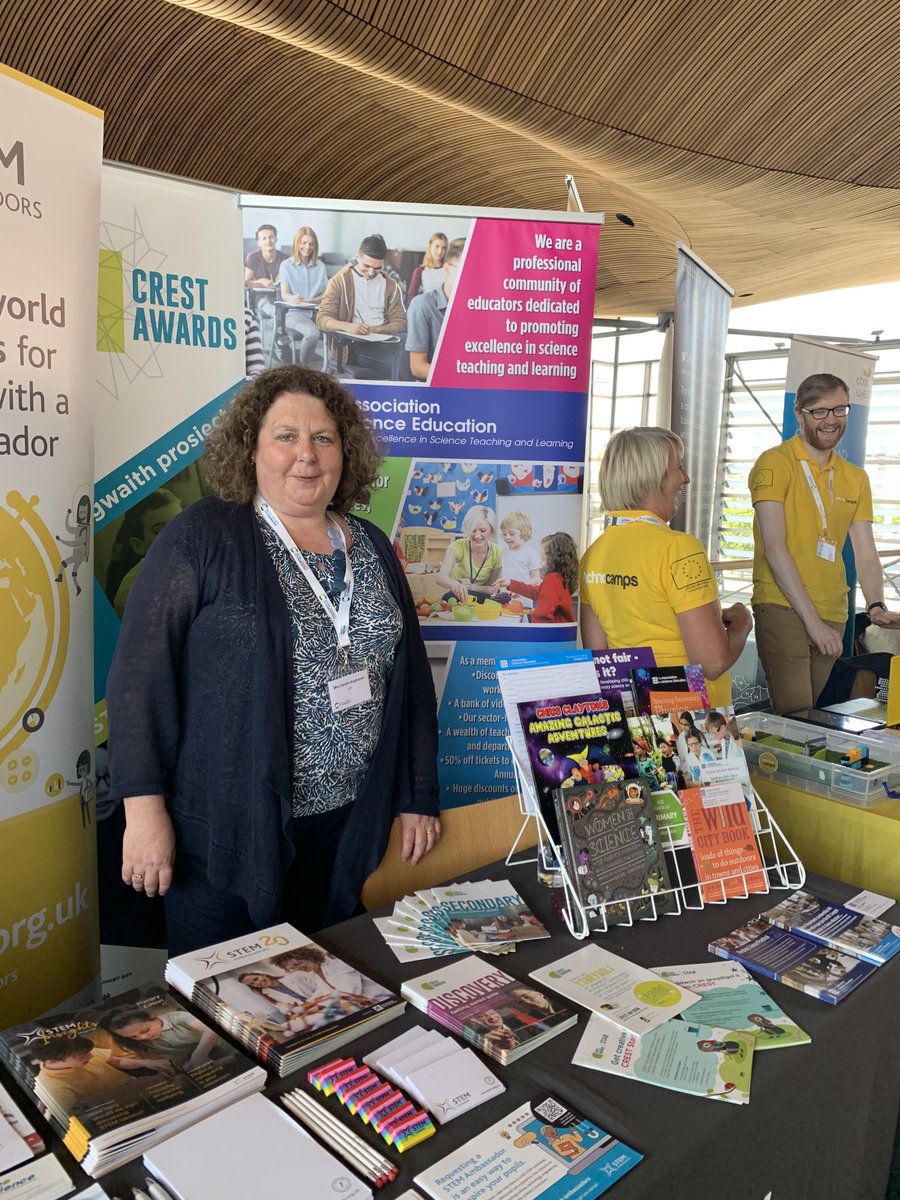ASE Cymru are at Science and the Senedd today celebrating innovation research science education in Wales. #STEM #teaching #learning