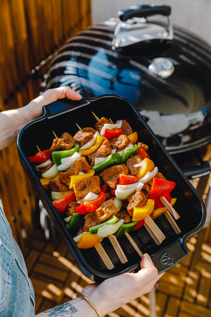 eatthisorg's tweet photo. ᵂᴱᴿᴮᵁᴺᴳ Oh, oh, oh, wir sind aufgeregt! Es gibt Schaschlikspieße wie früher. Nur eben vegan: mit saftigem Seitan, viel Zwiebeln, Paprika und einer leckeren Schaschliksauce. https://t.co/QGnG55ESwL 🔥 https://t.co/czTczxmbeV