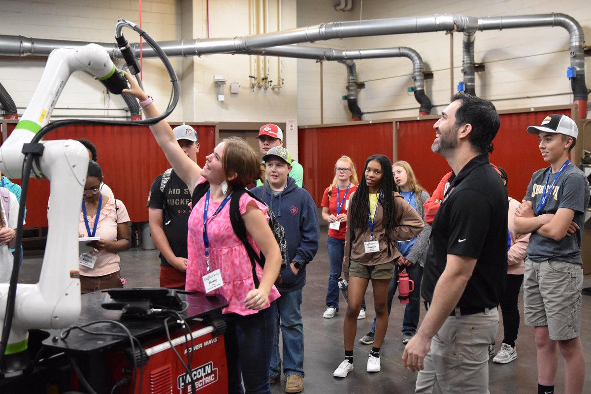 OhioStateFABE's tweet photo. Yesterday, we were excited to host #ExploreAg students to learn from Chiefs Tkach about #agtech and our department ๐ https://t.co/Xqtpw1Sirg