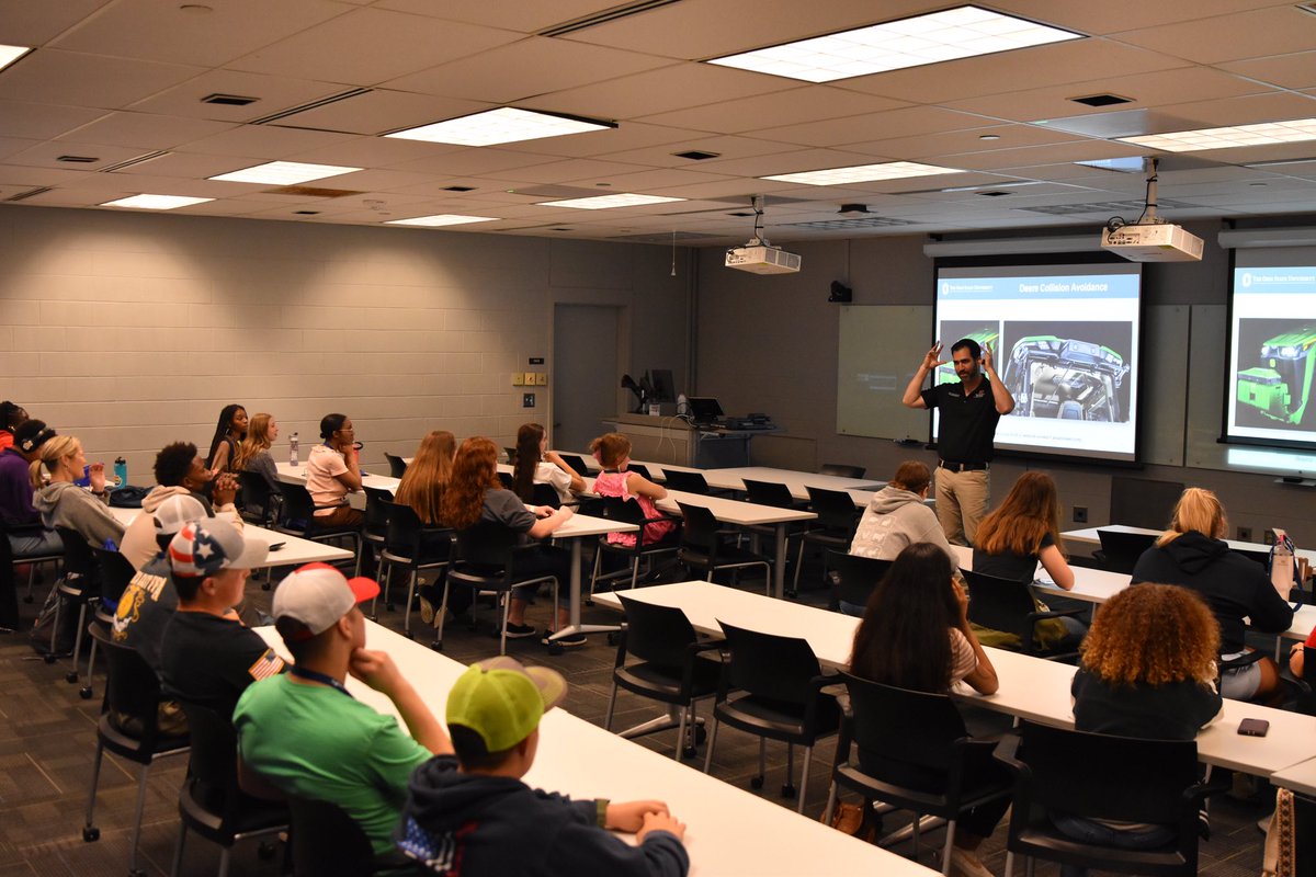 OhioStateFABE's tweet photo. Yesterday, we were excited to host #ExploreAg students to learn from Chiefs Tkach about #agtech and our department ๐ https://t.co/Xqtpw1Sirg