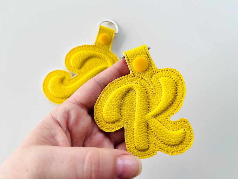 Puffy foam keychain 
etsy.com/listing/148020… 

#machineembroiderydesign #machineembroidery #embroidery #embroiderydesign #machinebroderie #bordado #Stickdatei #keyfob #snaptab #keychain #puffy #puff #foamembroidery #embroideryfoam #monogram #giftidea #simply #IThembroidery