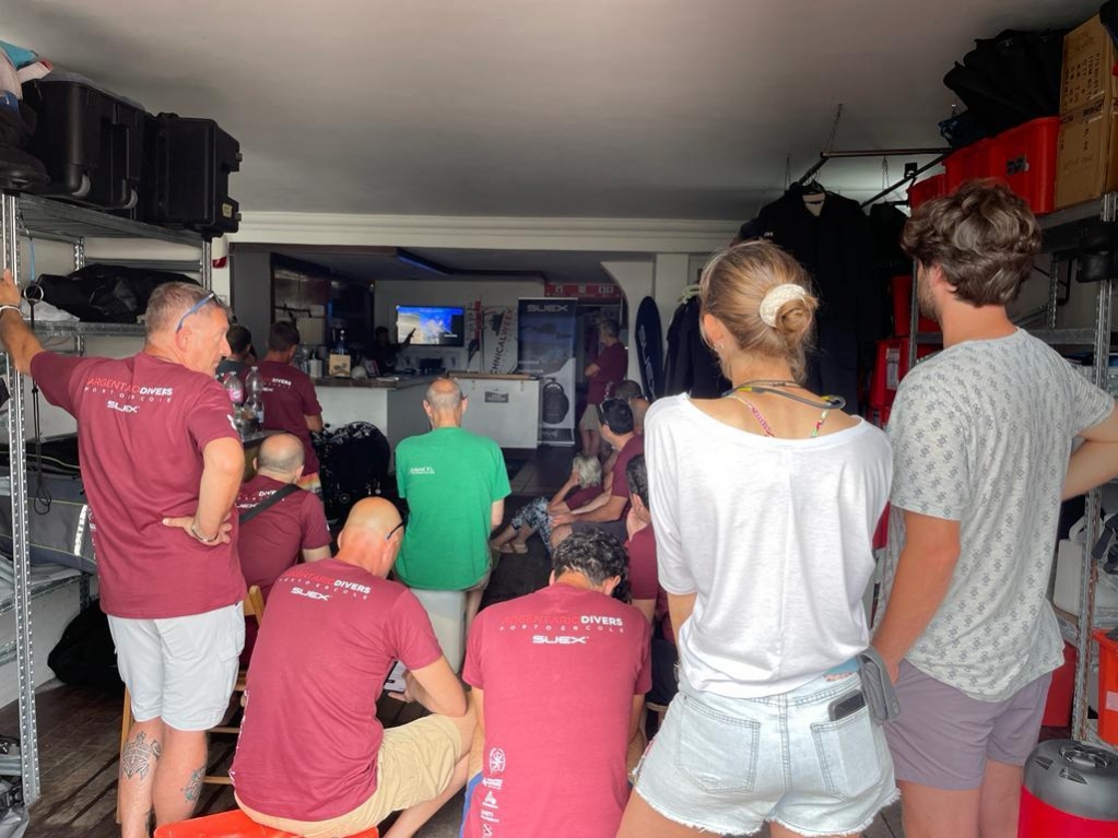 argentariodiver's tweet photo. Buongiorno da.......quelli del martedì dell'Argentario Technical Week 2023!!

La giornata è iniziata alla grande con il seminario tenuto da Martina Coppari, ricercatrice dell'università delle Marche che ha presentato i risultati delle ricerche… https://t.co/D5pkBYw6Xi https://t.co/KPqhNIlKFJ