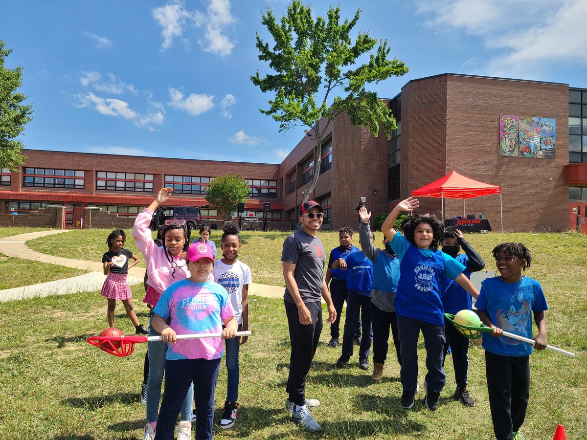 What is a field day❓️ Why, thanks for asking....An exciting outdoor event, that  gives students the chance to celebrate the school year coming to an end. At BHES we school pride and spend a day being active.

#bradburyheights #BHES #BHESPTOSQUAD #PGCPSProud #PGCPS #TeamPGCPS