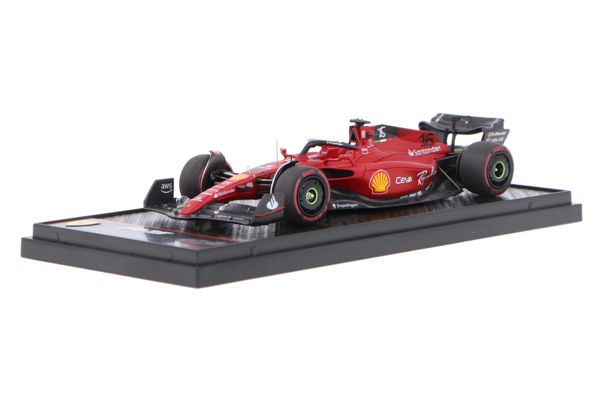 Nieuw: Ferrari F1-75 #Ferrari #BBRModels #Formule1 #ScuderiaFerrari #CharlesLeclerc #2022 #16 #BahrainGP #modelcars houseofmodelcars.com/nld/product/fe…