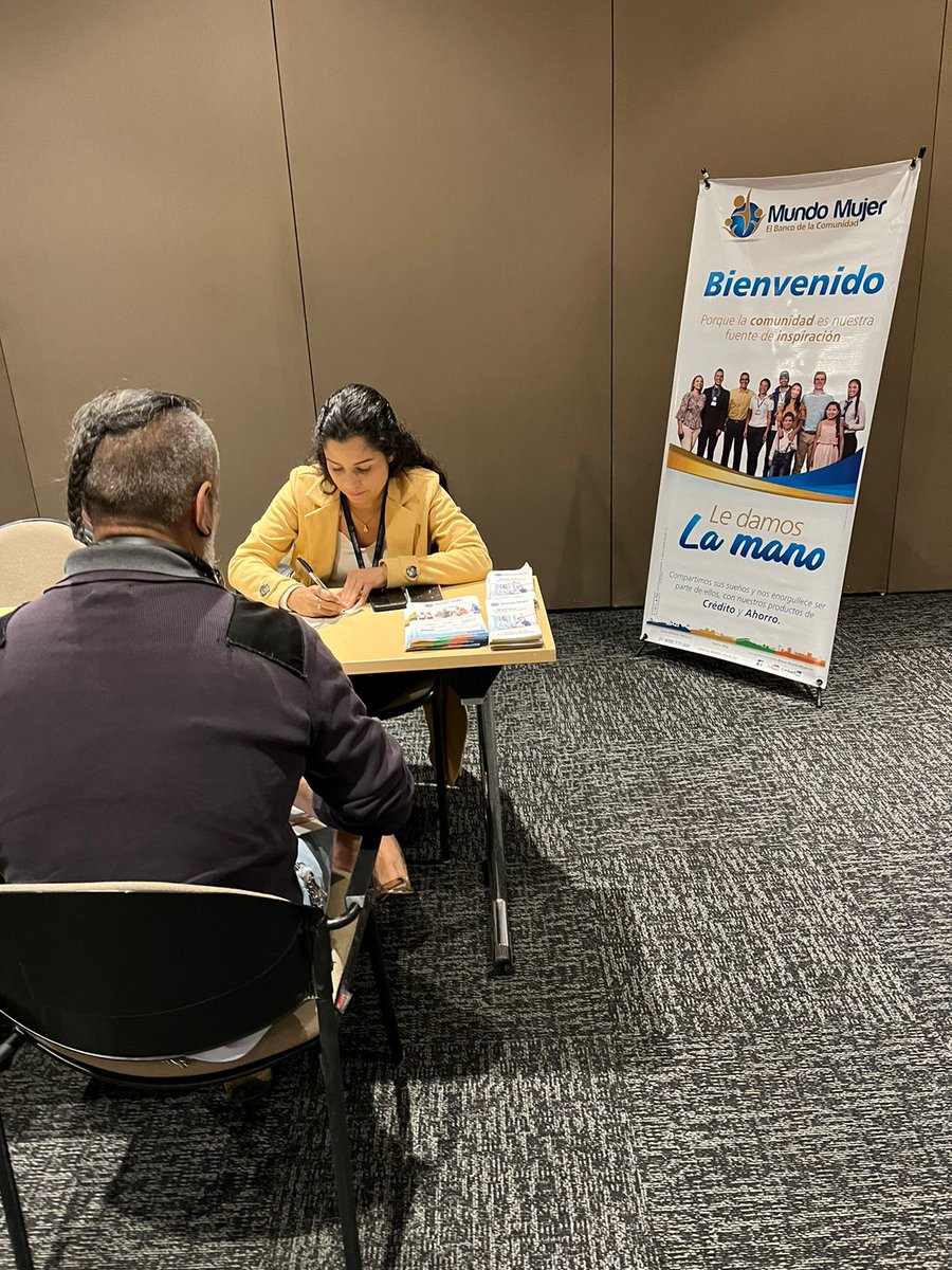 July_ossa's tweet image. .@Bancoldex y @DesarrolloBta Secretaría de Desarrollo de Bogotá hoy en la Cámara de Comercio atendiendo empresarios con aliados financieros y la Línea de crédito Bogotá Produce: capital de trabajo y modernización empresarial. Más info bit.ly/43D3JZ5

#CreerEnTiNosmueve