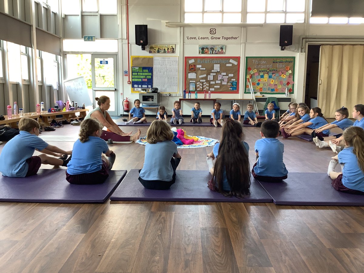 St Charles Catholic Primary Year 2 tweet media