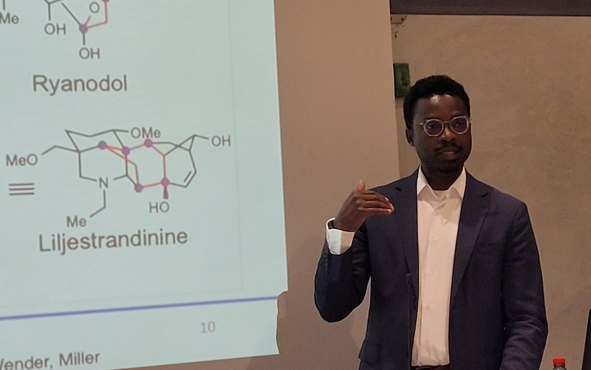 First lecture today in Rouen by Richmond Sarpong <a href="/SarpongGroup/">Sarpong Group</a>  <a href="/UCBerkeley/">UC Berkeley</a>, @INC_CNRS ambassador. Amazing !